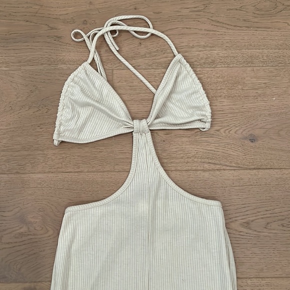 cut out jumsuit - Picture 3 of 3